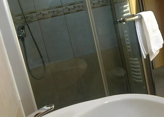 Guest house Gyoergyey Kastely Panzio Es Etterem 4*